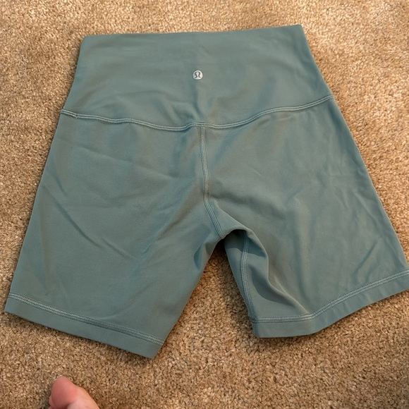 Lululemon Align Shorts size 6 - Picture 2 of 4